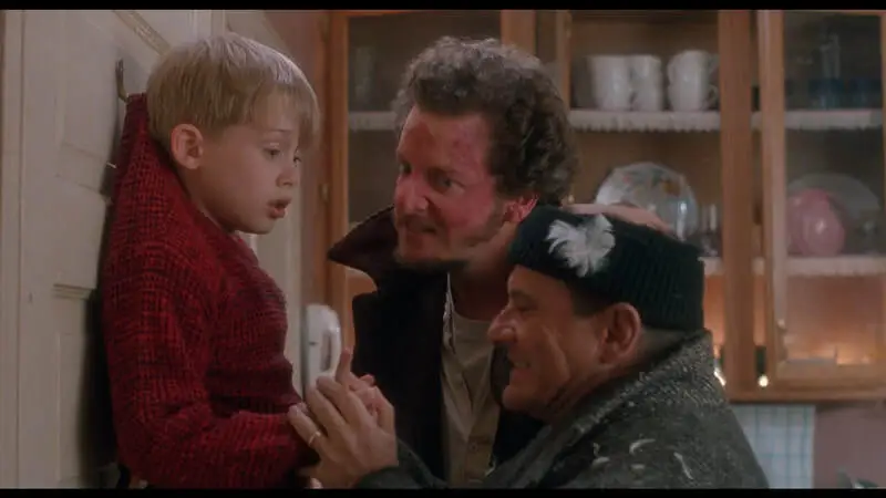 Home Alone 1990 Movie Download In Hindi